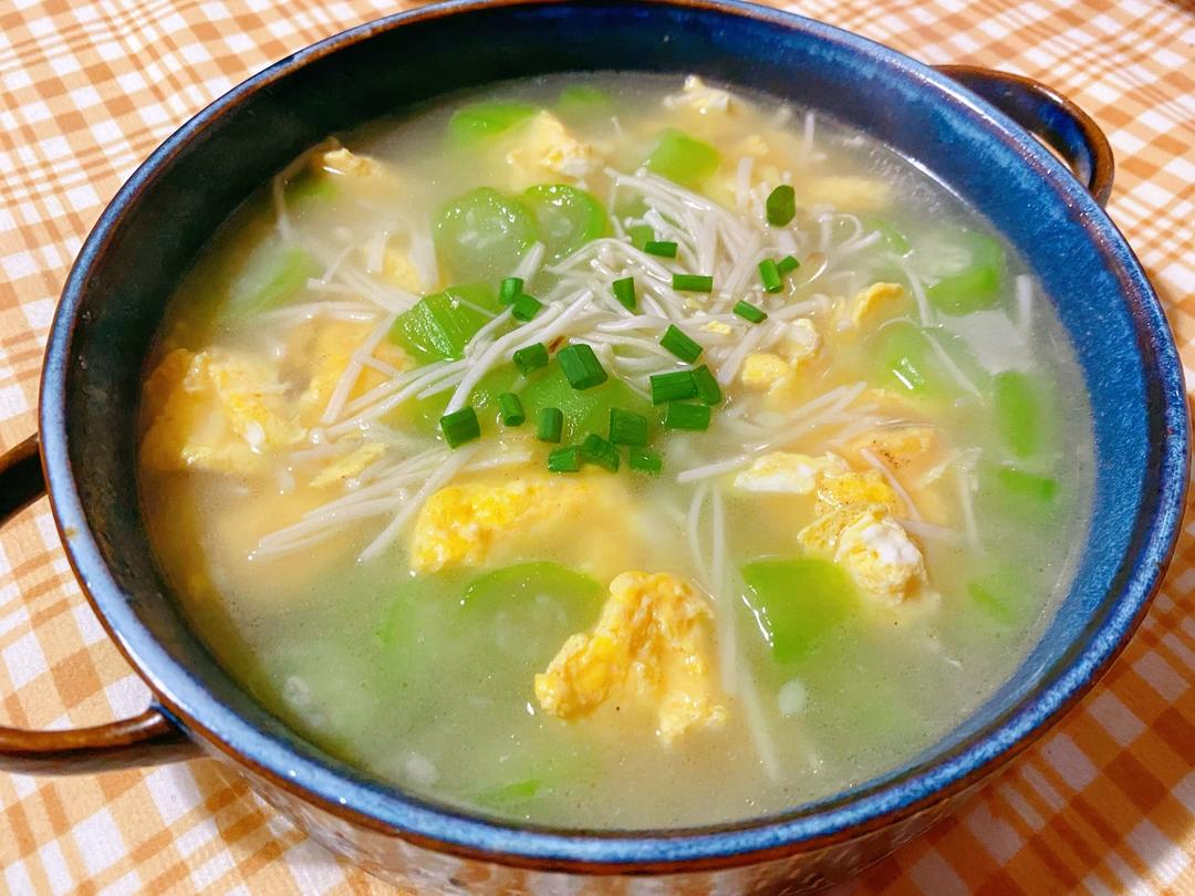 丝瓜菌菇鸡蛋汤的做法