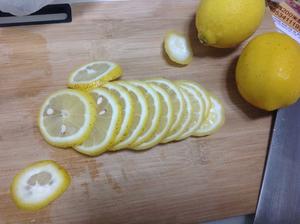 糖渍柠檬的做法 步骤1