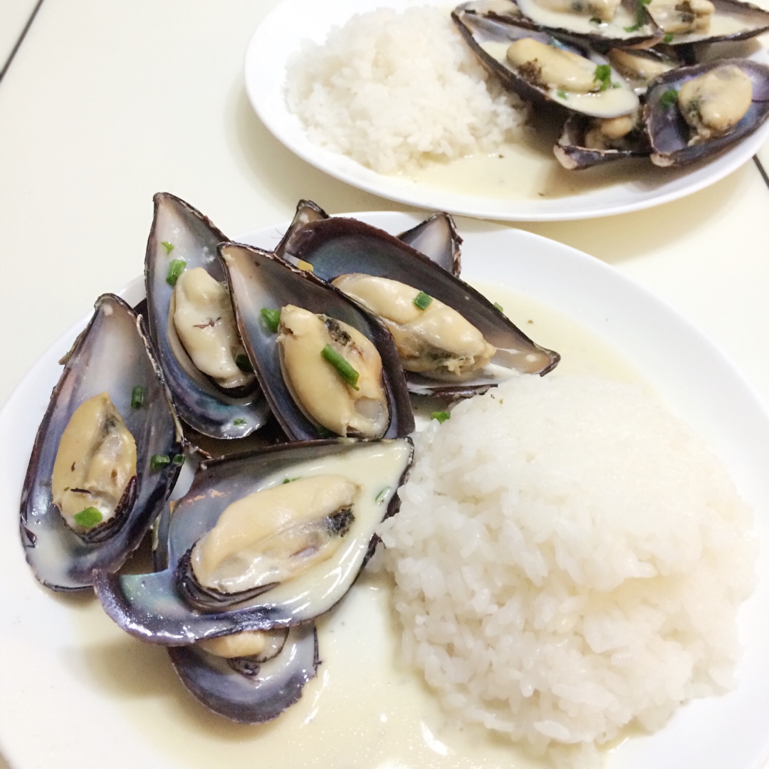 奶油大蒜贻贝