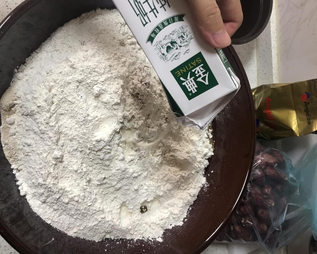 纯奶手撕吐司的做法 步骤1