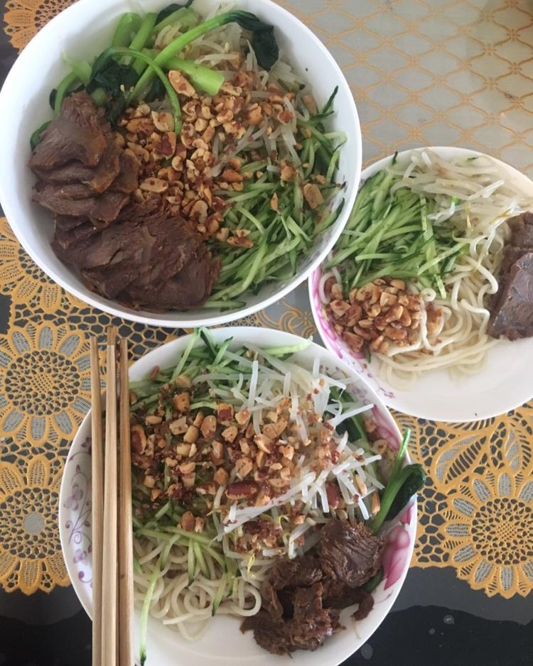 麻辣凉面