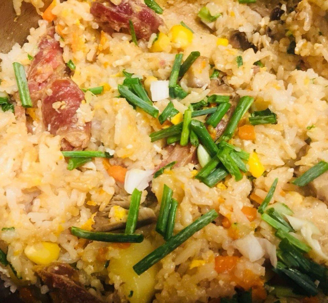 香肠土豆焖饭【一人也要吃好版】