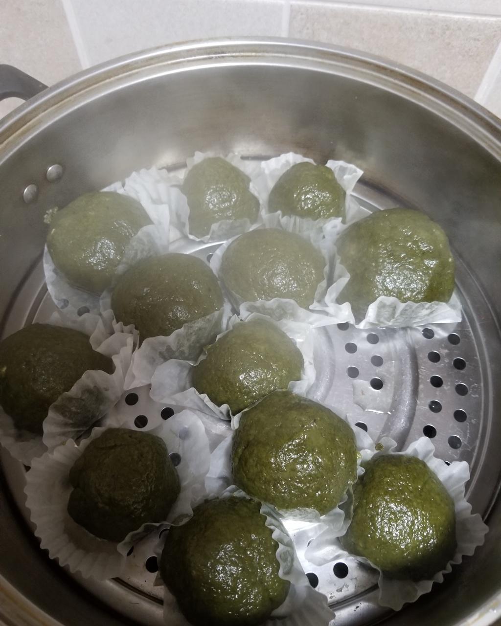 网红青团～～咸蛋黄肉松青团
