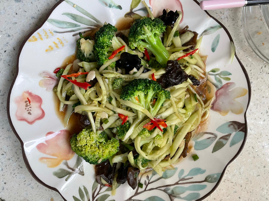 【凉拌木耳】按照我的做法，比饭店还好吃！调味汁是关键~好吃到停不下来