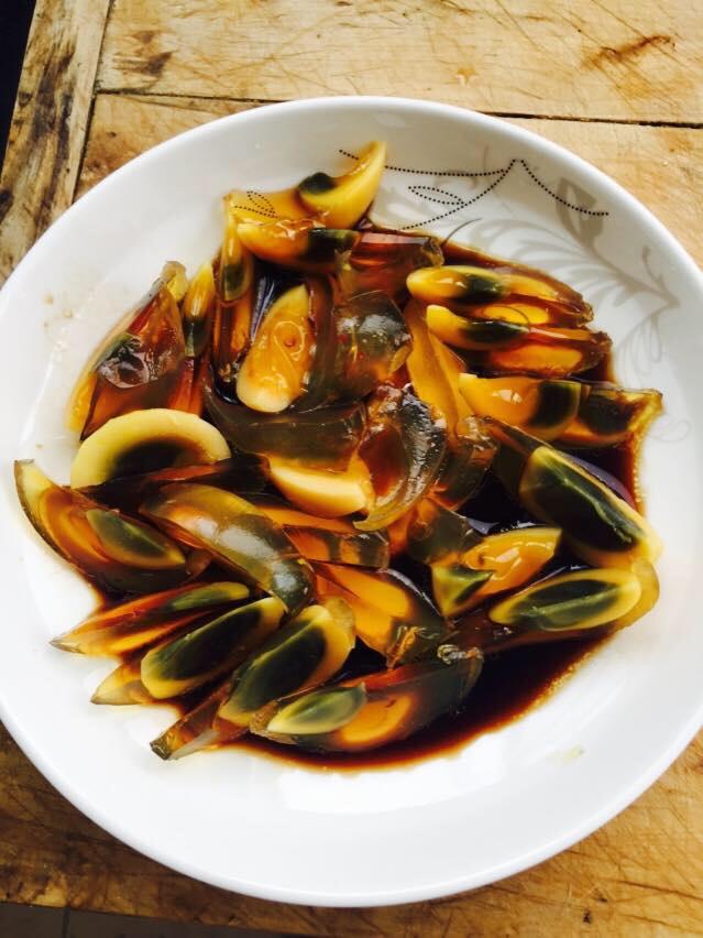 凉拌变蛋（皮蛋）