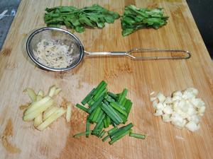 家常食材+面粉做的 快易剪刀面/疙瘩面的做法 步骤2