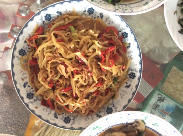 莴笋炒肉片