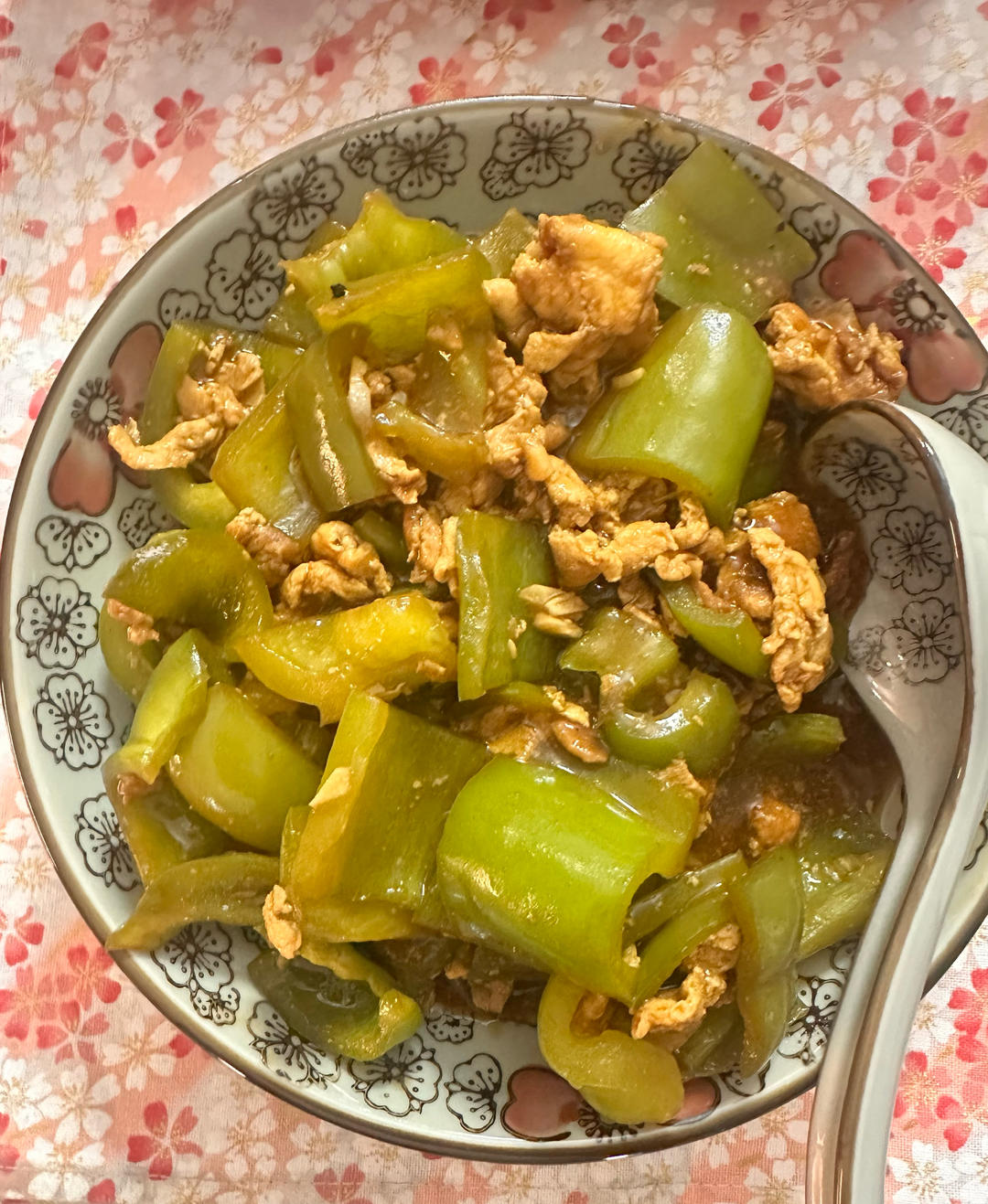 超级下饭的青椒炒鸡蛋