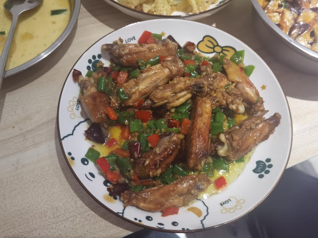 蒜香鸡翅，这才是鸡翅最好吃的做法