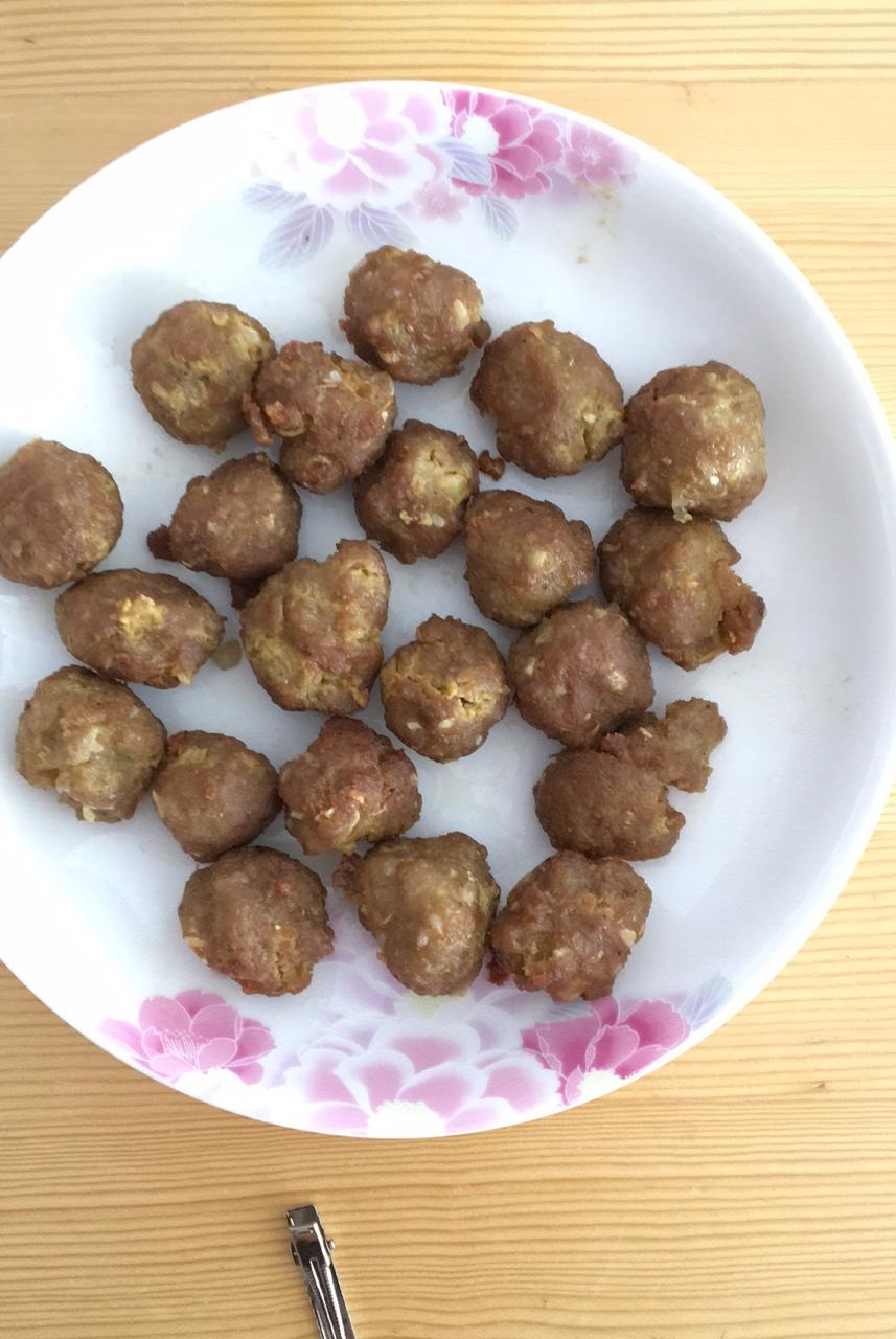 自制油炸肉丸子