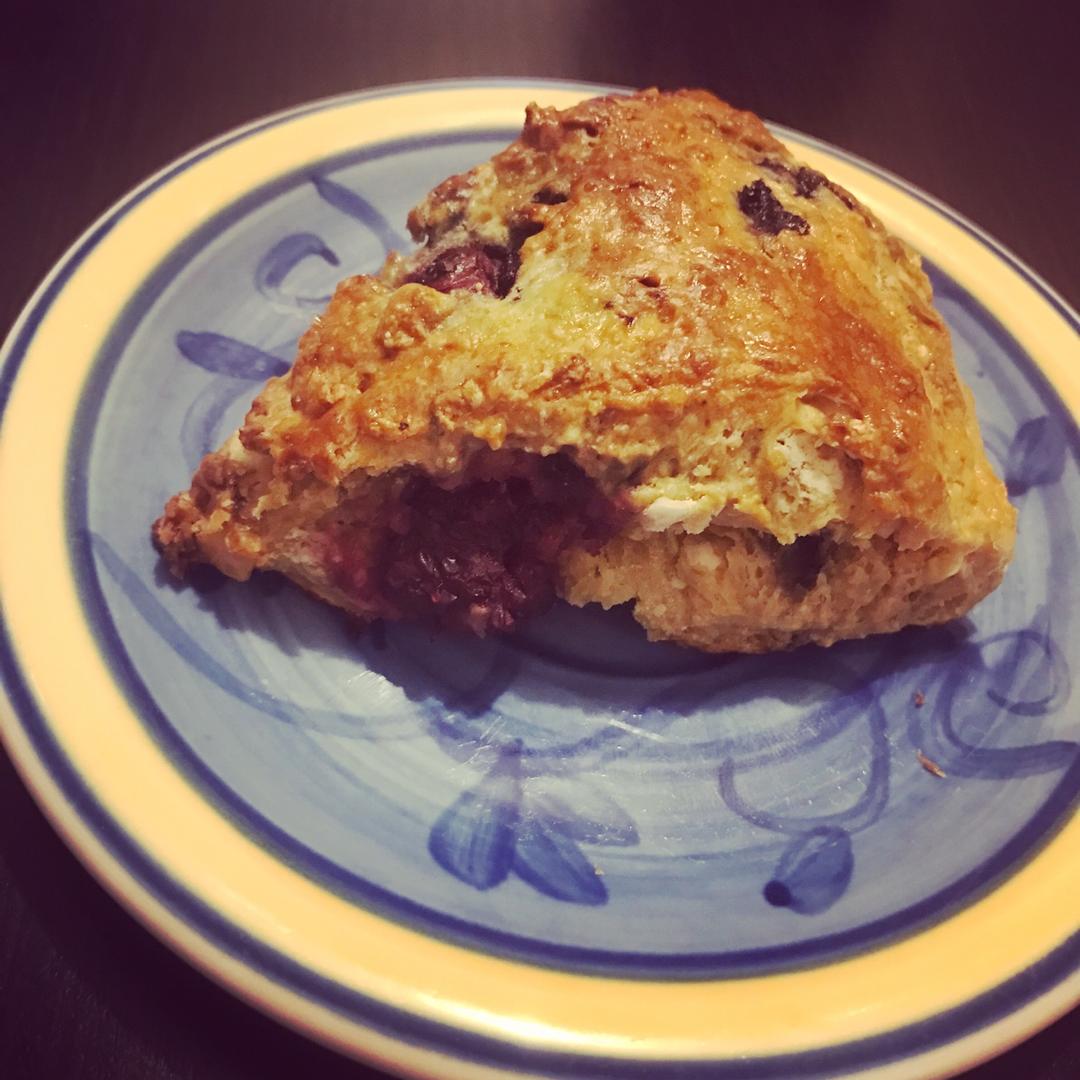 黑莓全麦早餐司康丨健康·烘焙<好好吃饭2>