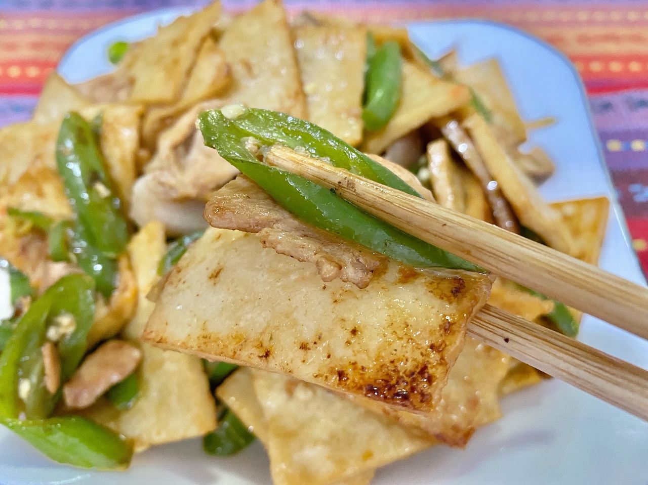 夜宵下酒菜｜韩式🇰🇷辣椒炒鱼饼的做法