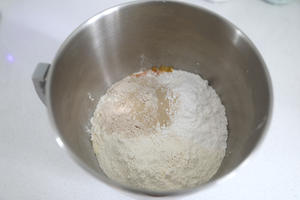 全麦淡奶油面包卷的做法 步骤4