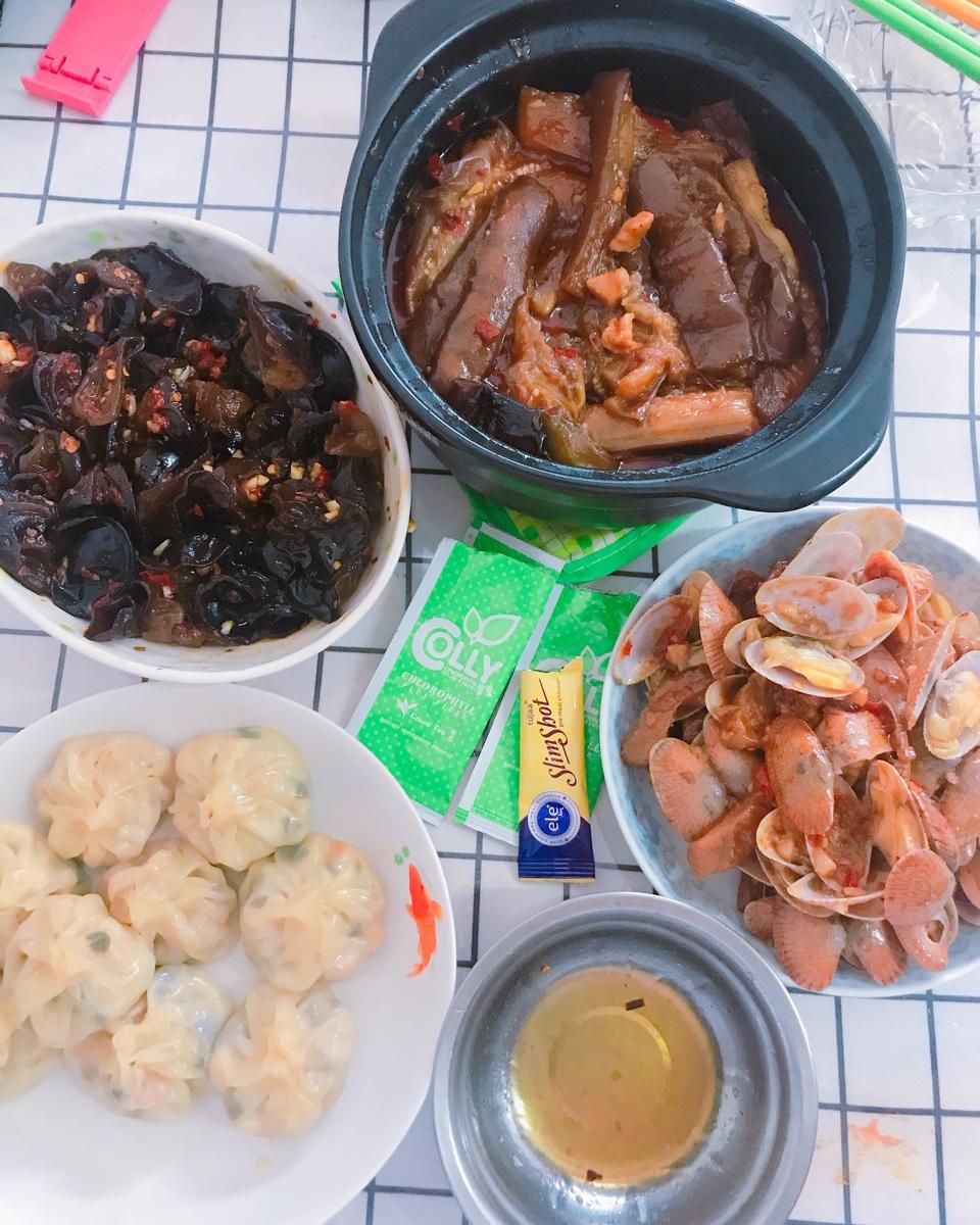 一世两人三餐四季