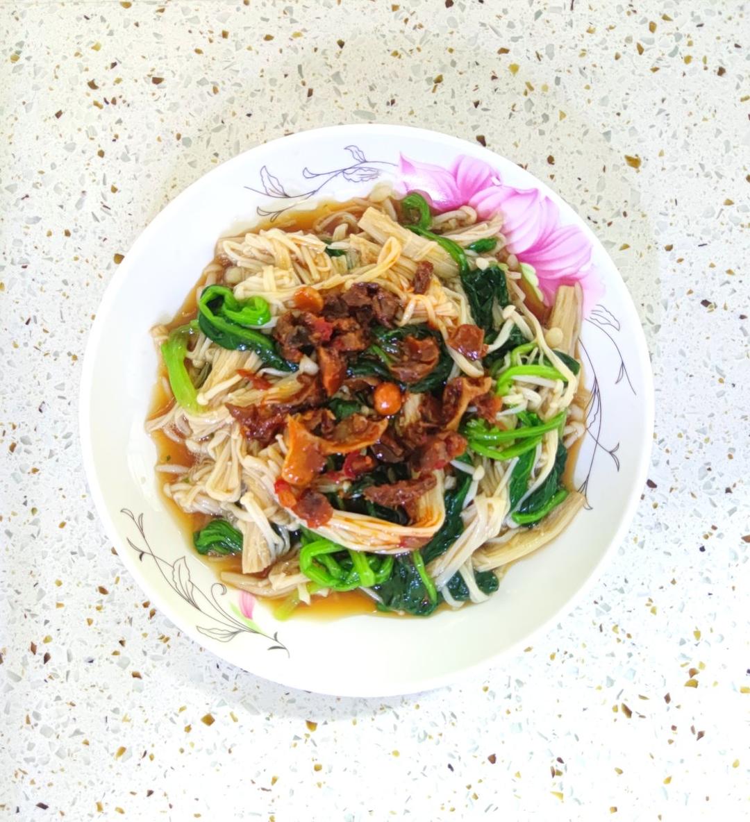 凉拌菠菜金针菇