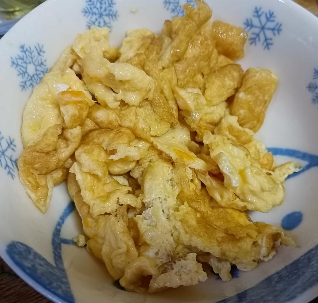 煎鸡蛋不粘锅的秘诀