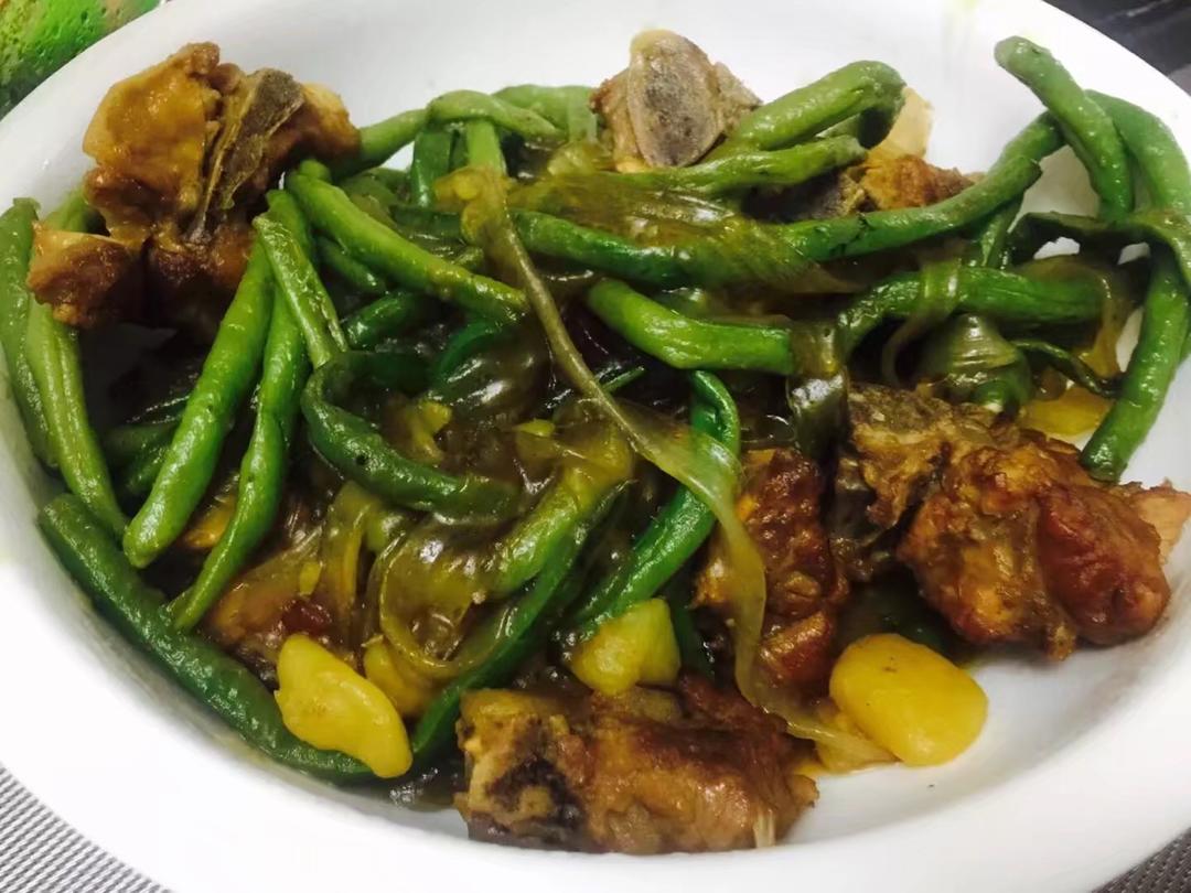 排骨土豆炖芸豆