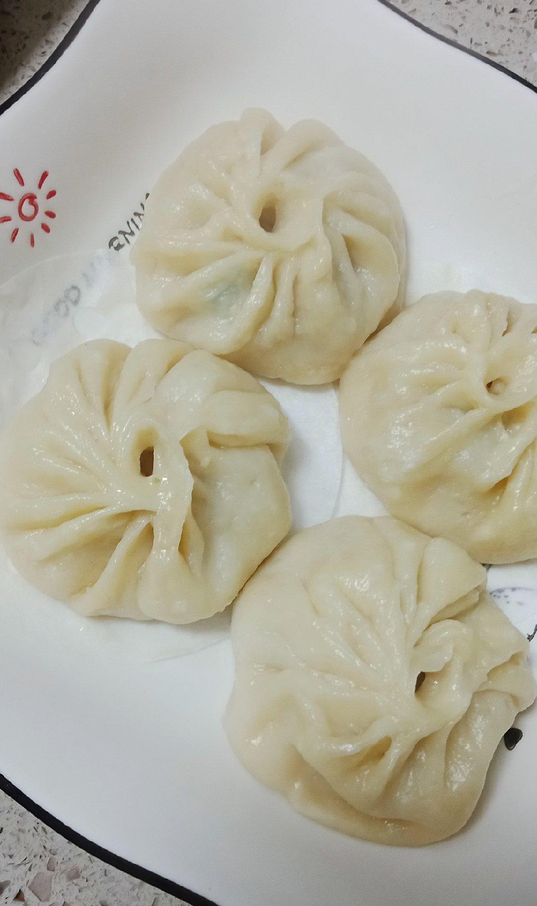 灌汤小笼包