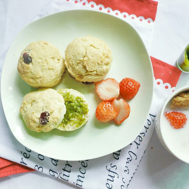 极简奶油松饼/Cream Biscuits（scones）