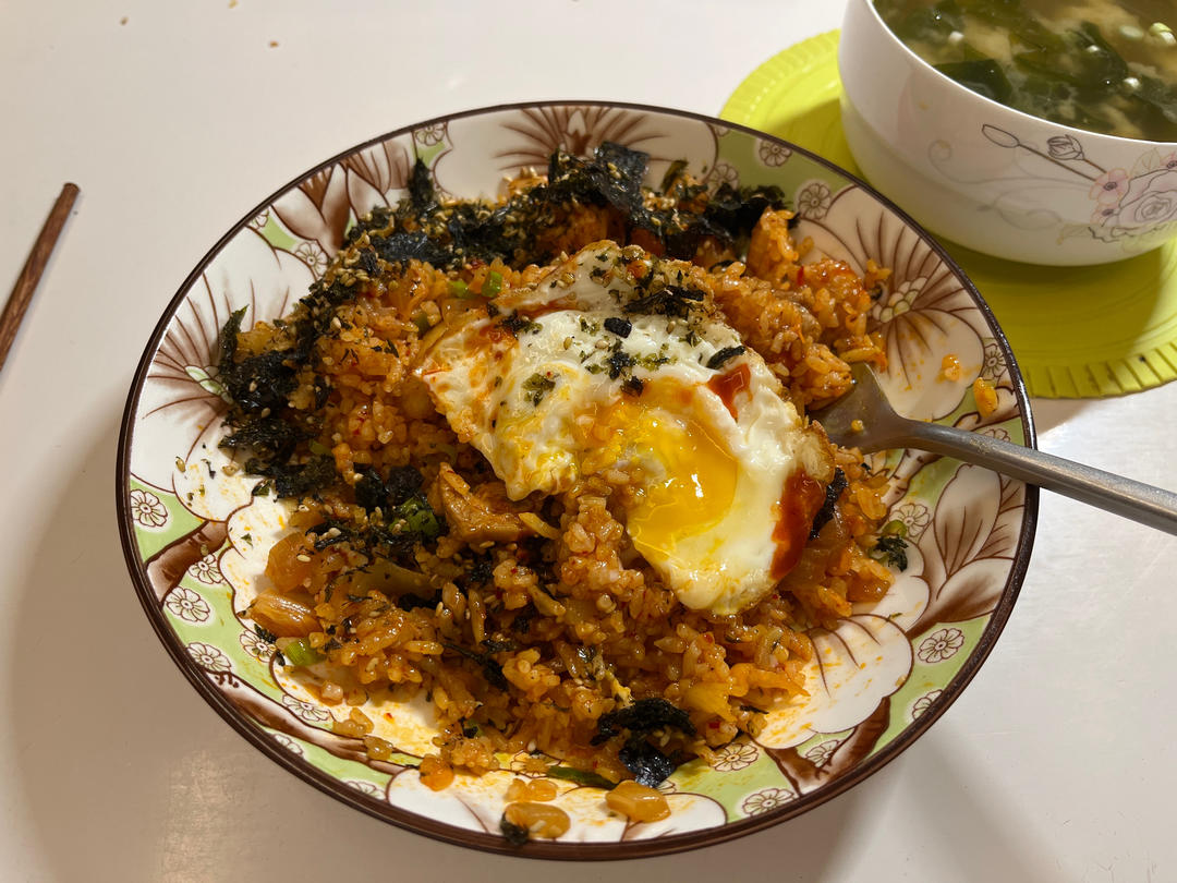 五花肉泡菜炒饭
