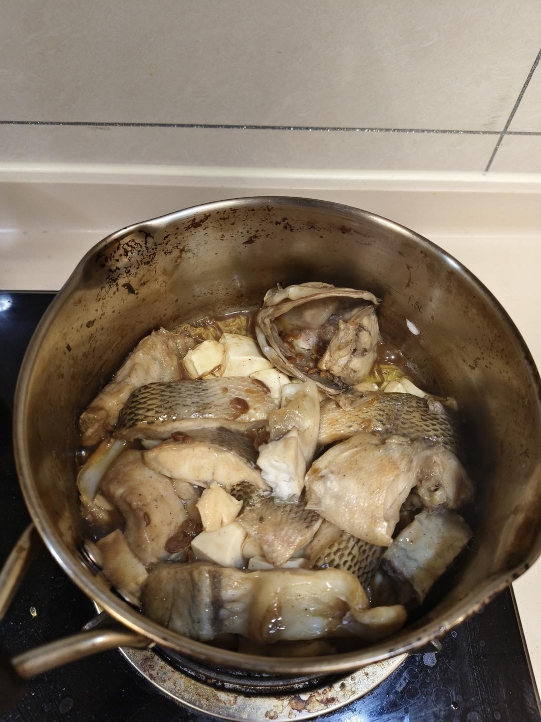 鲈鱼煲