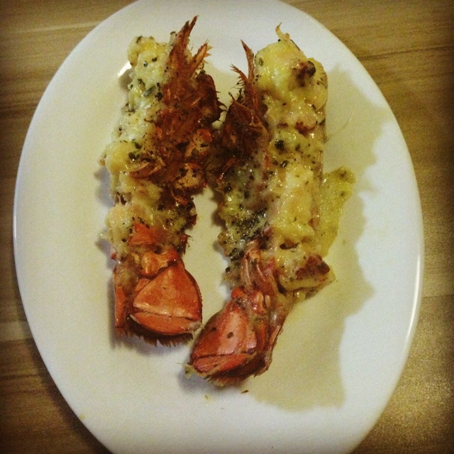 奶油芝士蒜蓉焗龙虾