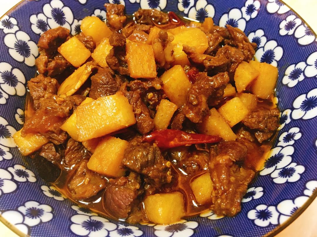 番茄土豆炖牛腩