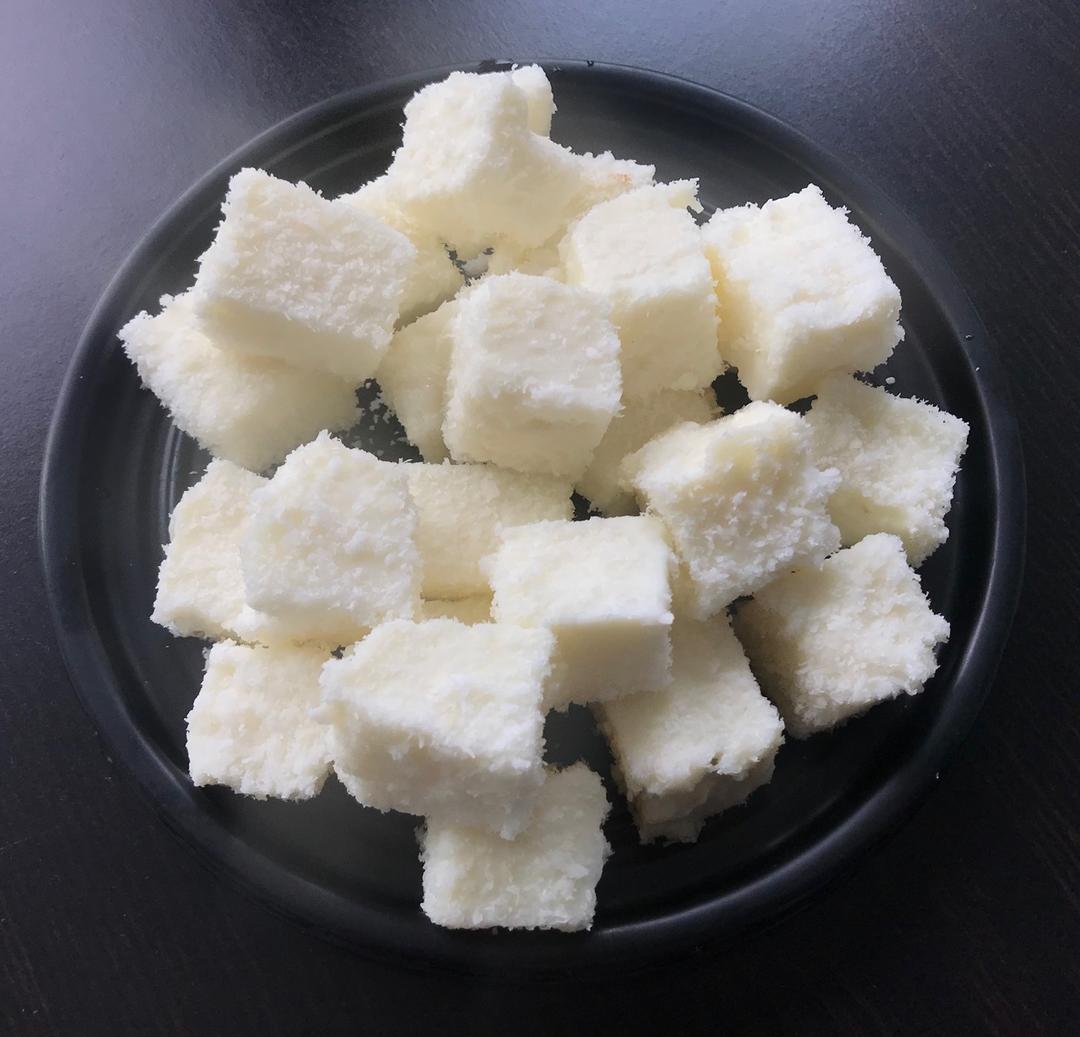 完胜85度C牛奶椰丝小方