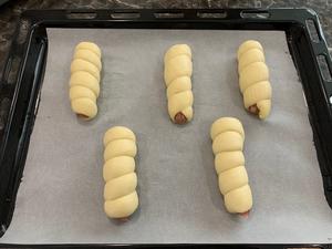 香肠烤面包的做法 步骤4