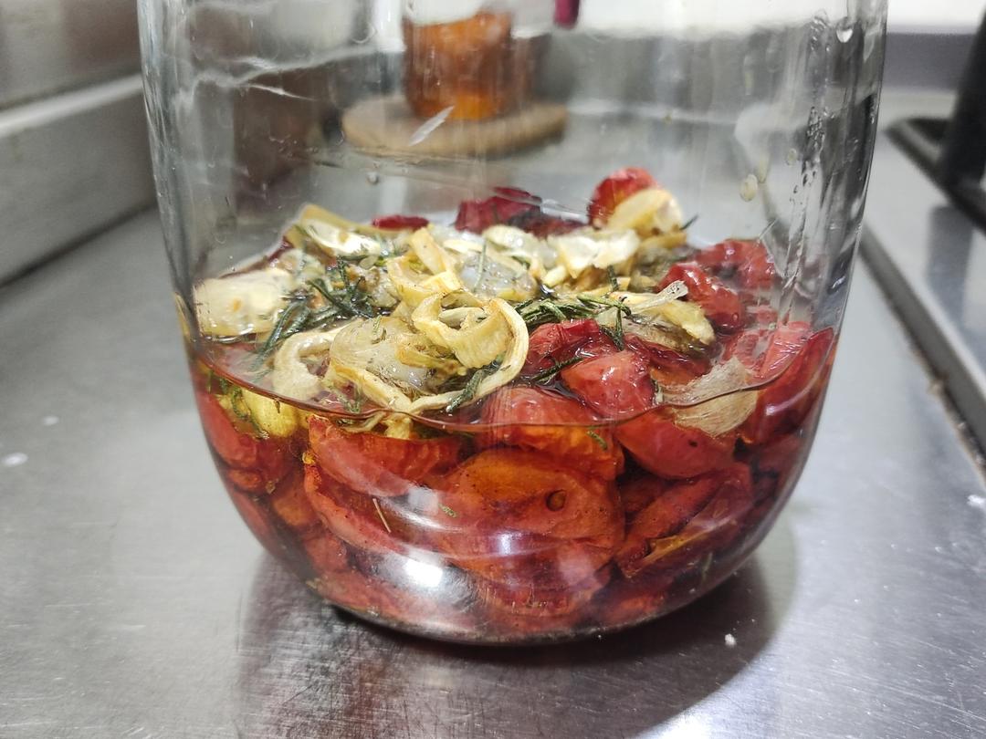 迷迭香油浸小番茄
