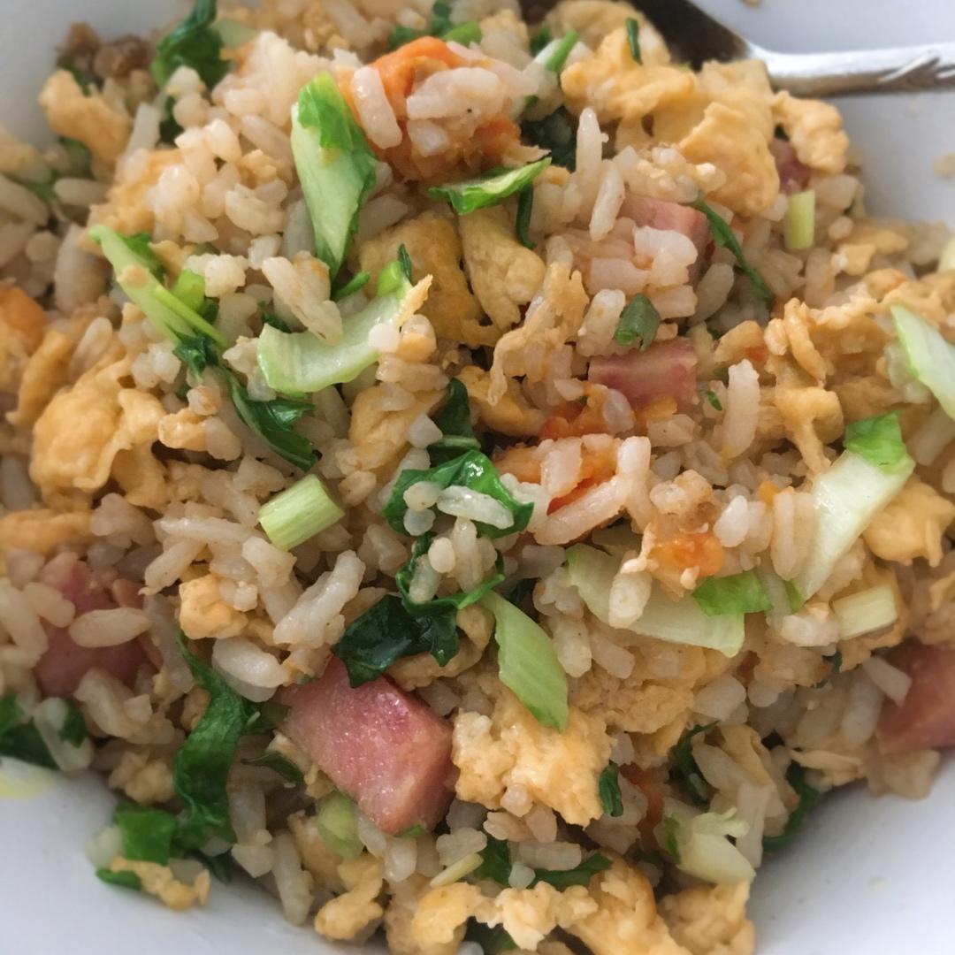 好吃到停不下来的酱油蛋炒饭