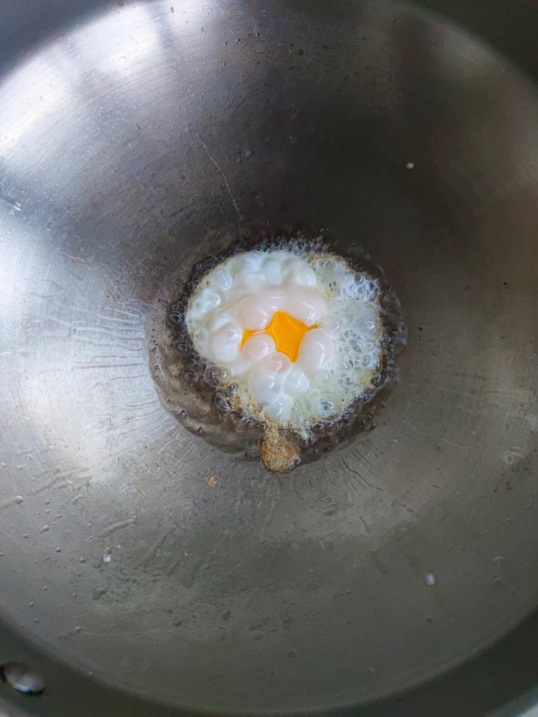 家庭超简易版三明治，孩子早餐5分钟搞定。的做法 步骤1