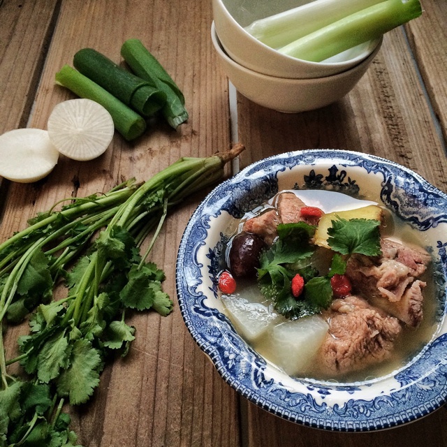冬日御寒羊肉汤
