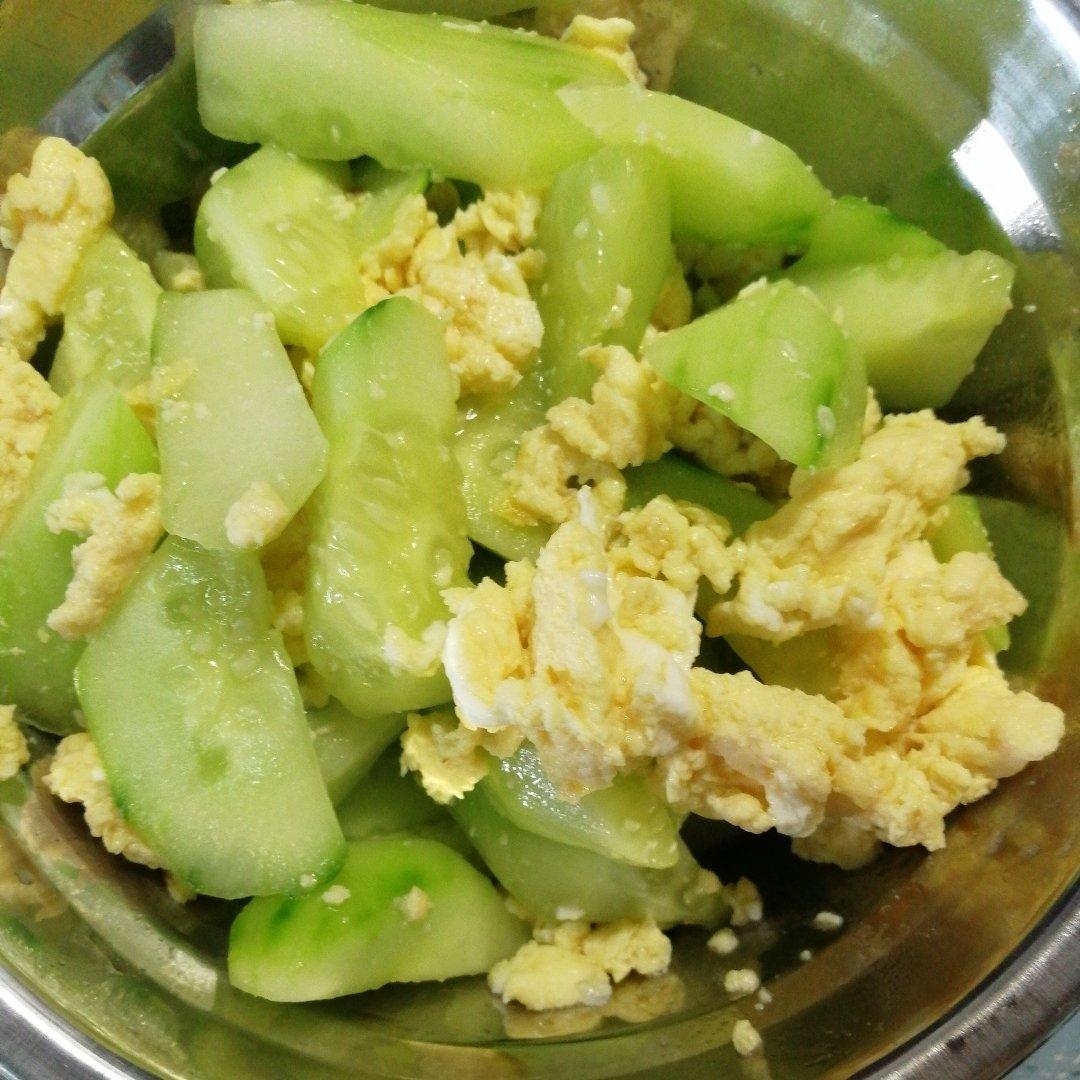 黄瓜炒鸡蛋