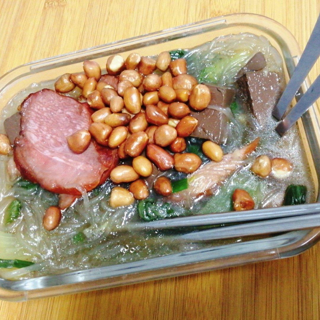 补铁鸭血粉丝汤