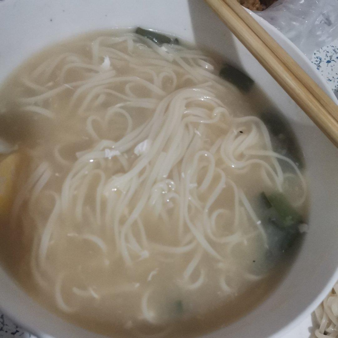 清汤挂面-香而不腻，方便快捷