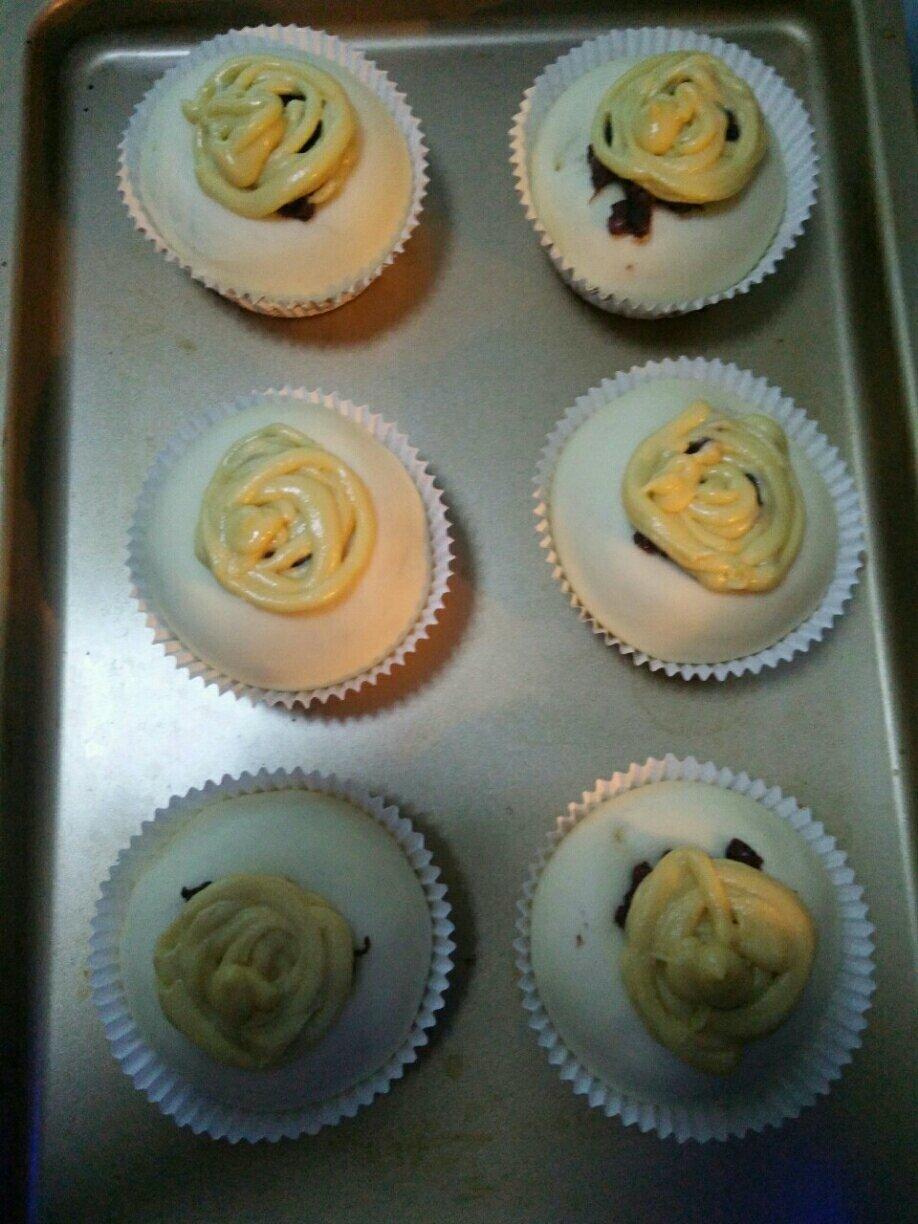 好吃到出炉就被抢光的墨西哥红豆面包