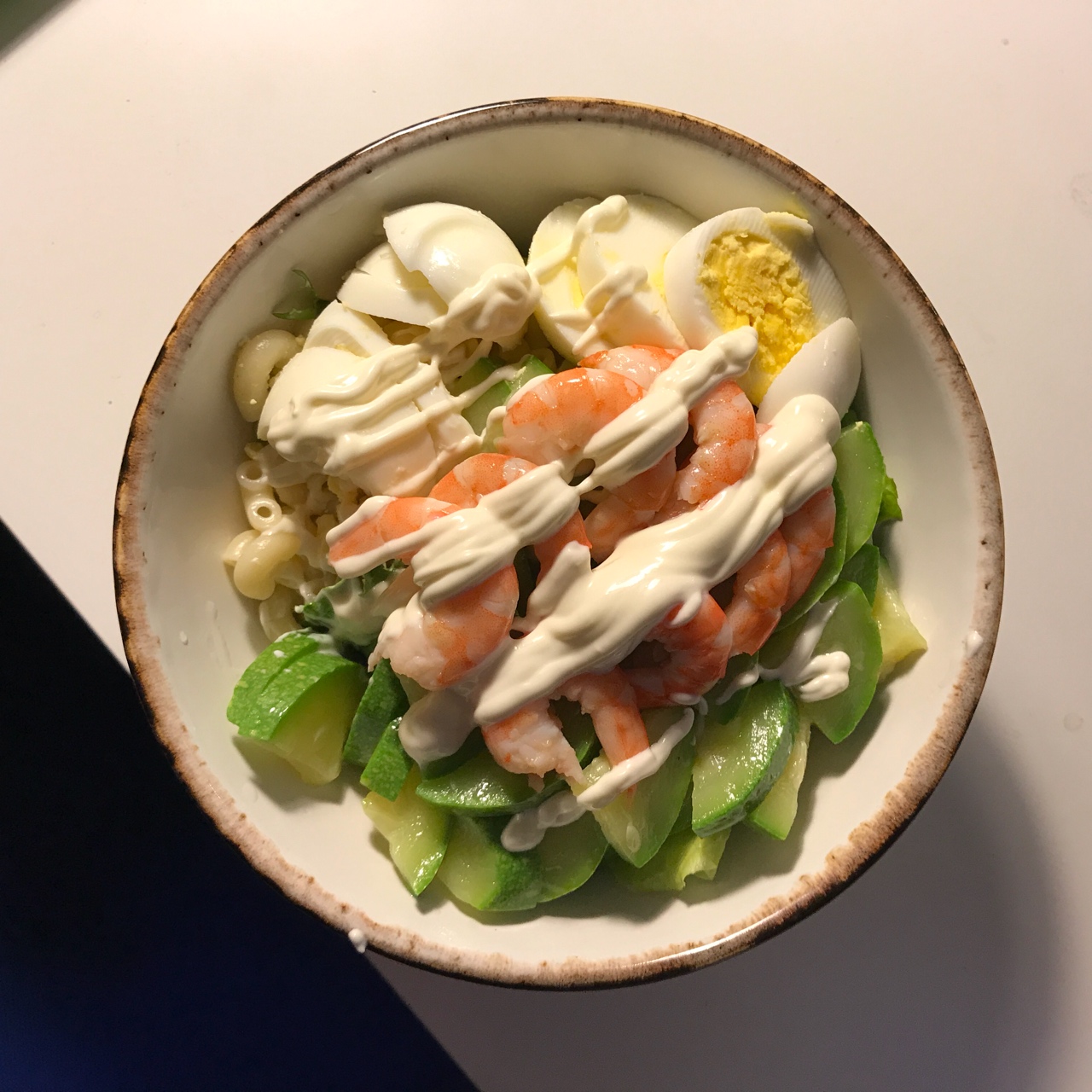 蔬菜鲜虾沙拉
