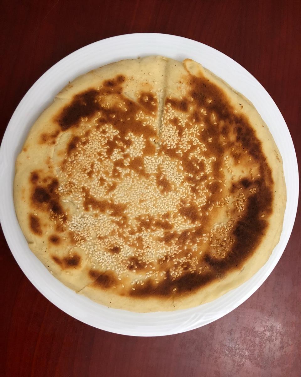 椒盐发面饼 Sesame Pancake