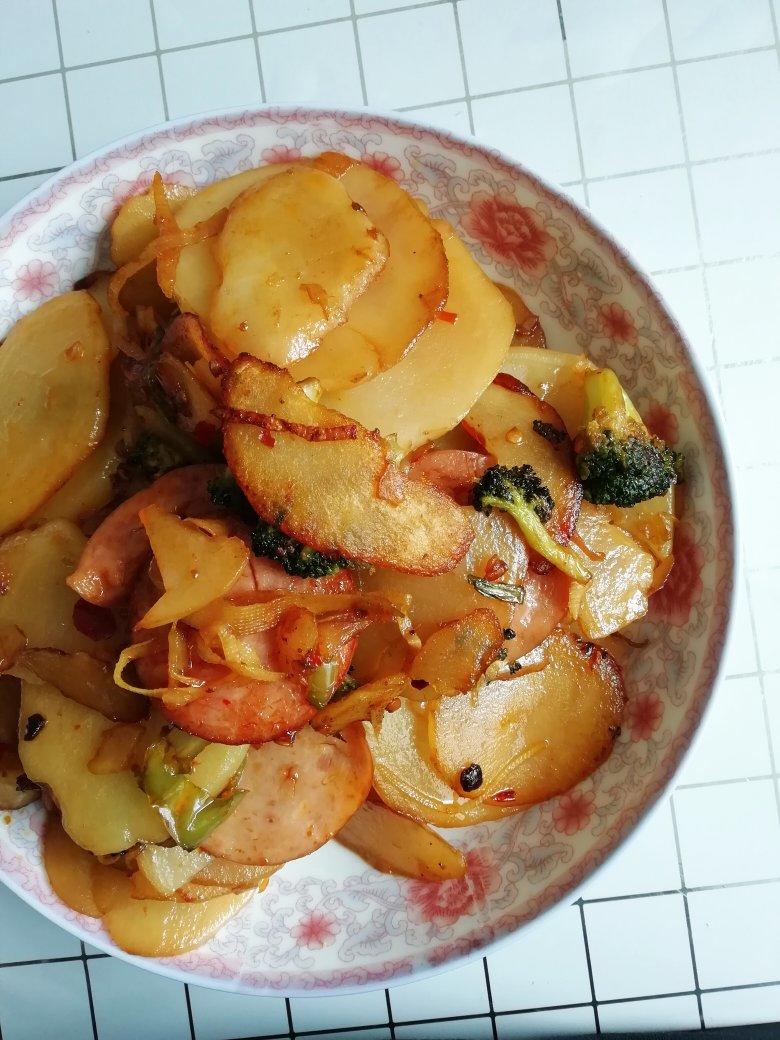 超级美味儿干锅土豆片啊