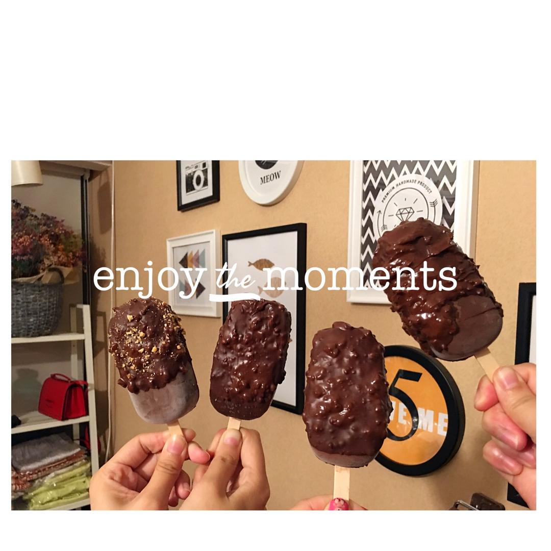 《Tinrry下午茶》教你做不用打发的脆皮巧克力冰淇淋