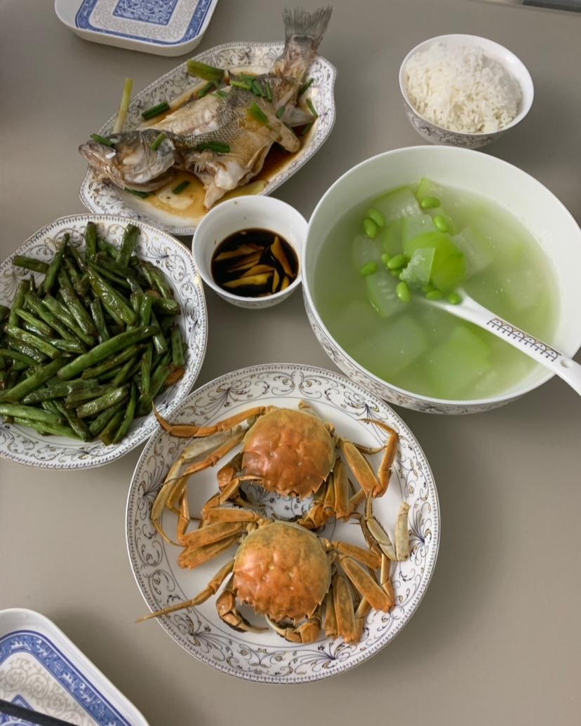 清蒸河蟹