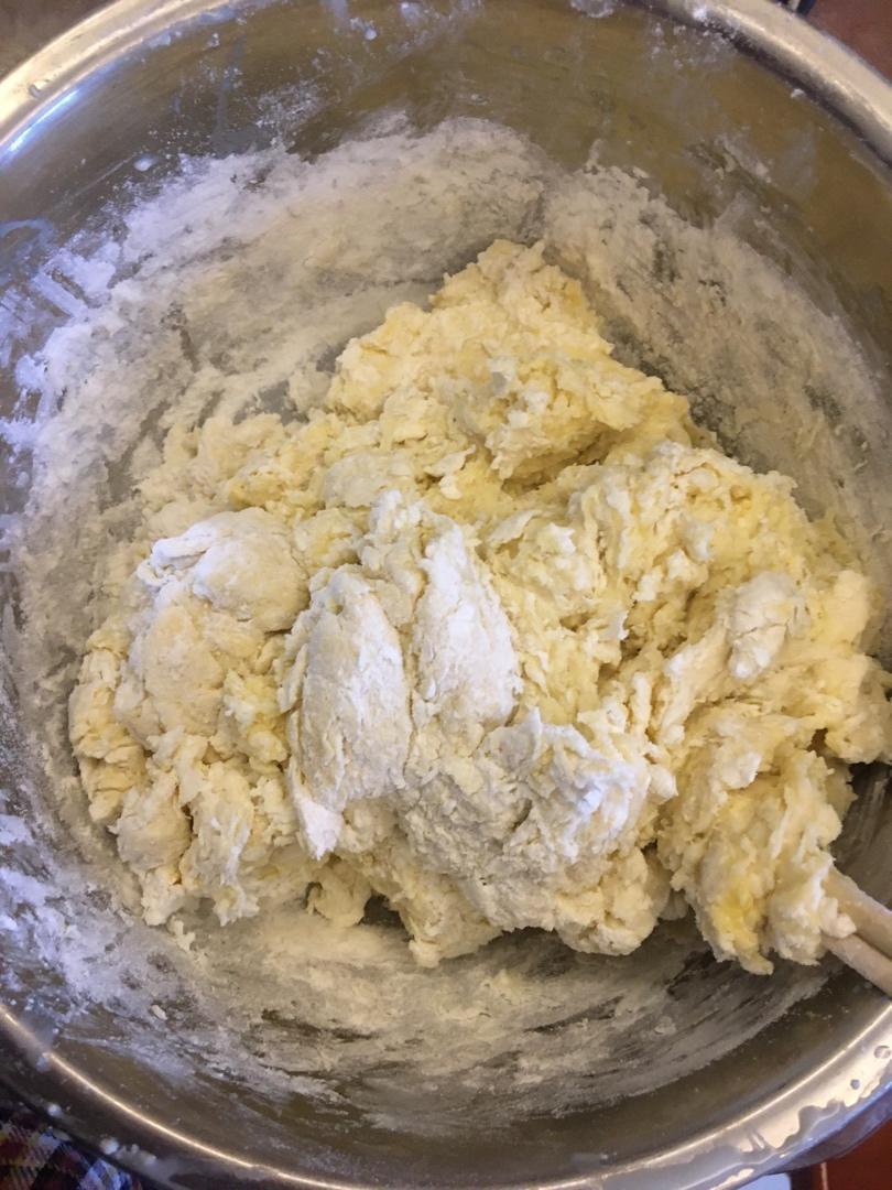 芝士餐包，只需一次发酵，一样拉丝一样柔软