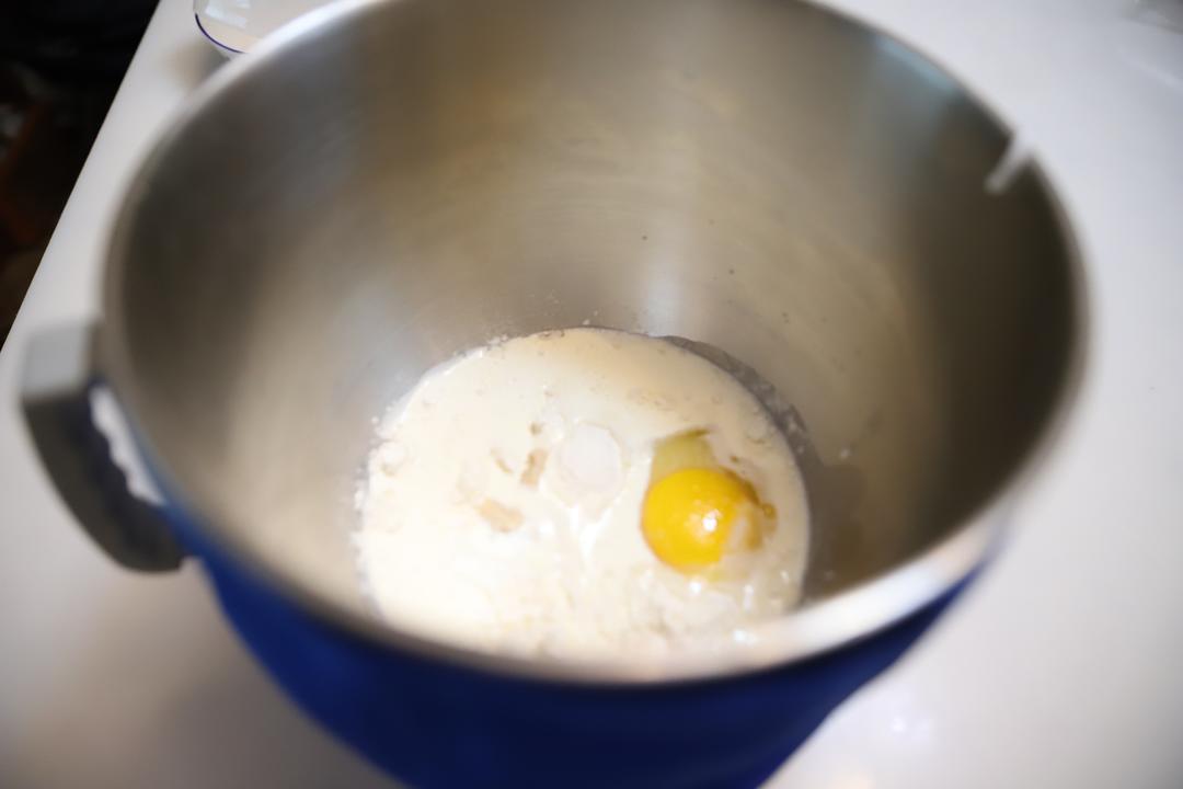 纯奶手撕吐司的做法 步骤1