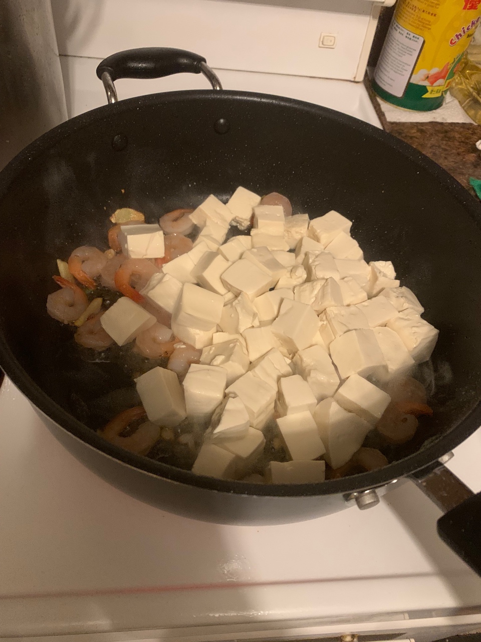 虾仁炒豆腐的做法 步骤3