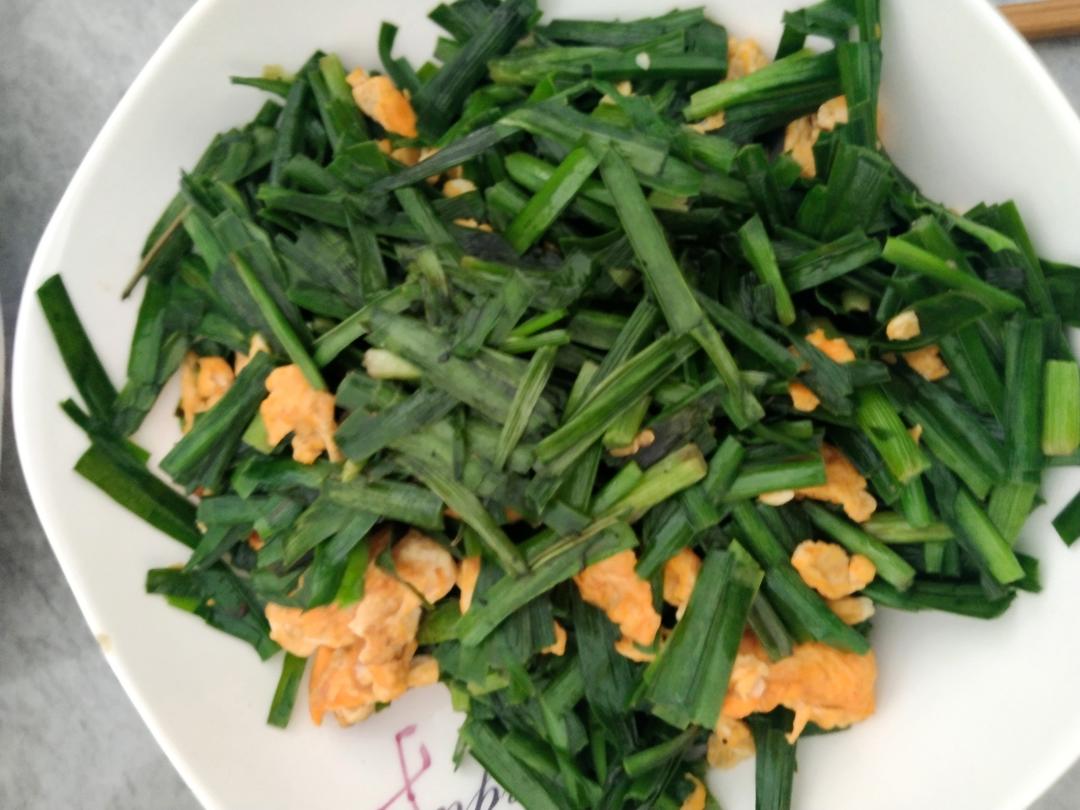 韭菜炒鸡蛋——三分钟快手下饭菜 掌握火候的秘诀