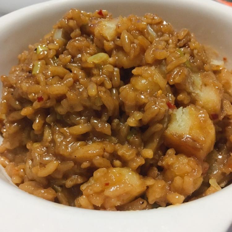 土豆焖饭（电饭锅版）