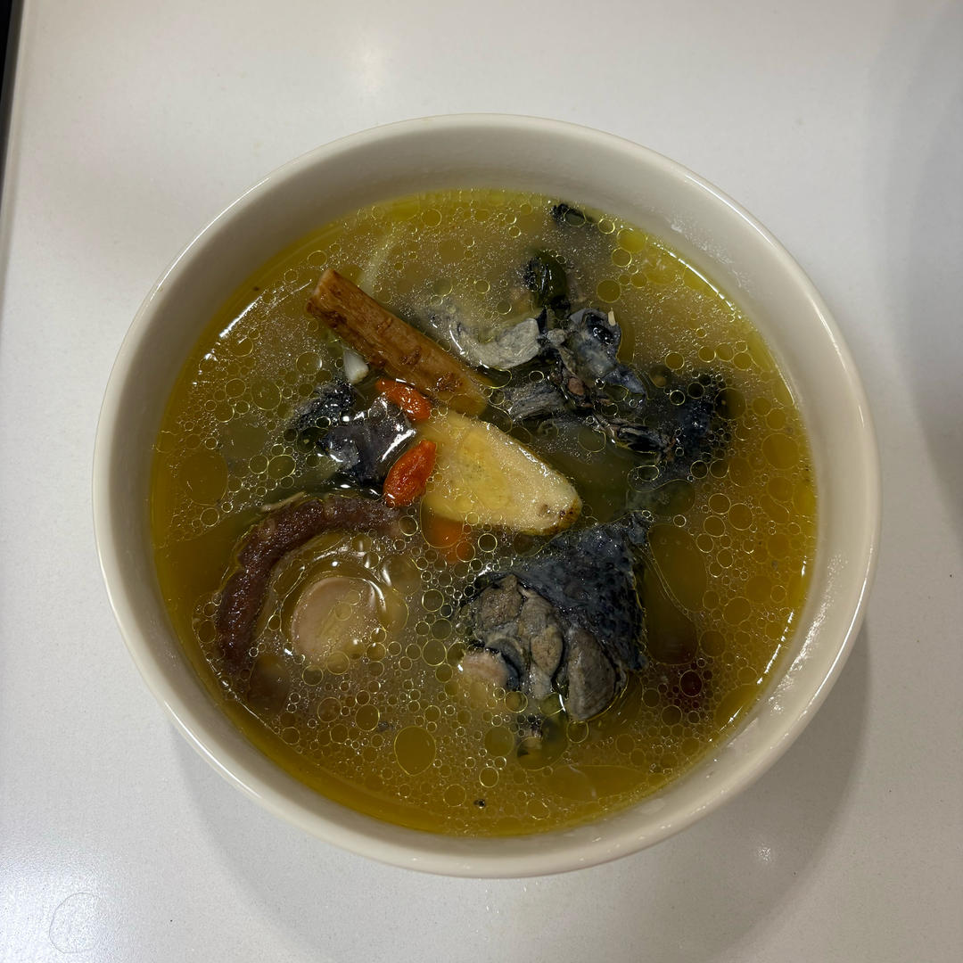 补血补气乌鸡汤