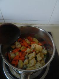 虾皮海带汤的做法 步骤4