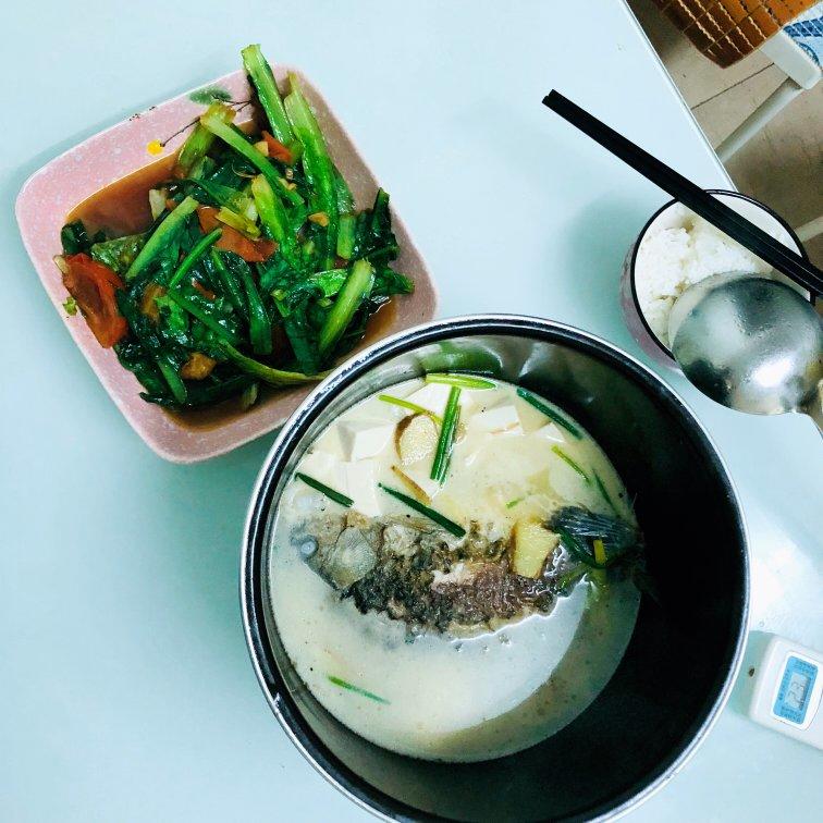 鲫鱼汤